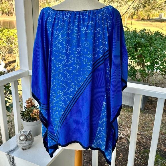 Harshita Design 100% Silk Tunic - Picture 2 of 3